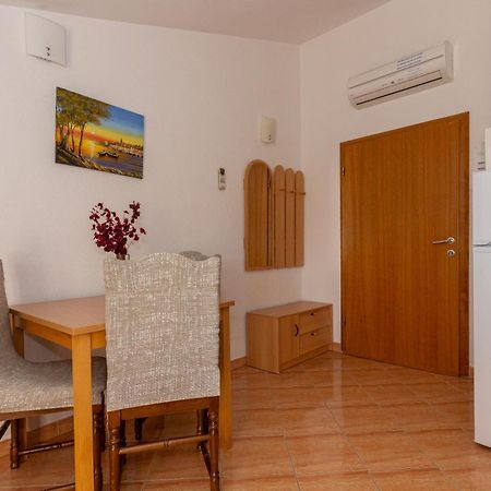Apartments Dalmata 比奥格勒·纳·莫鲁 外观 照片
