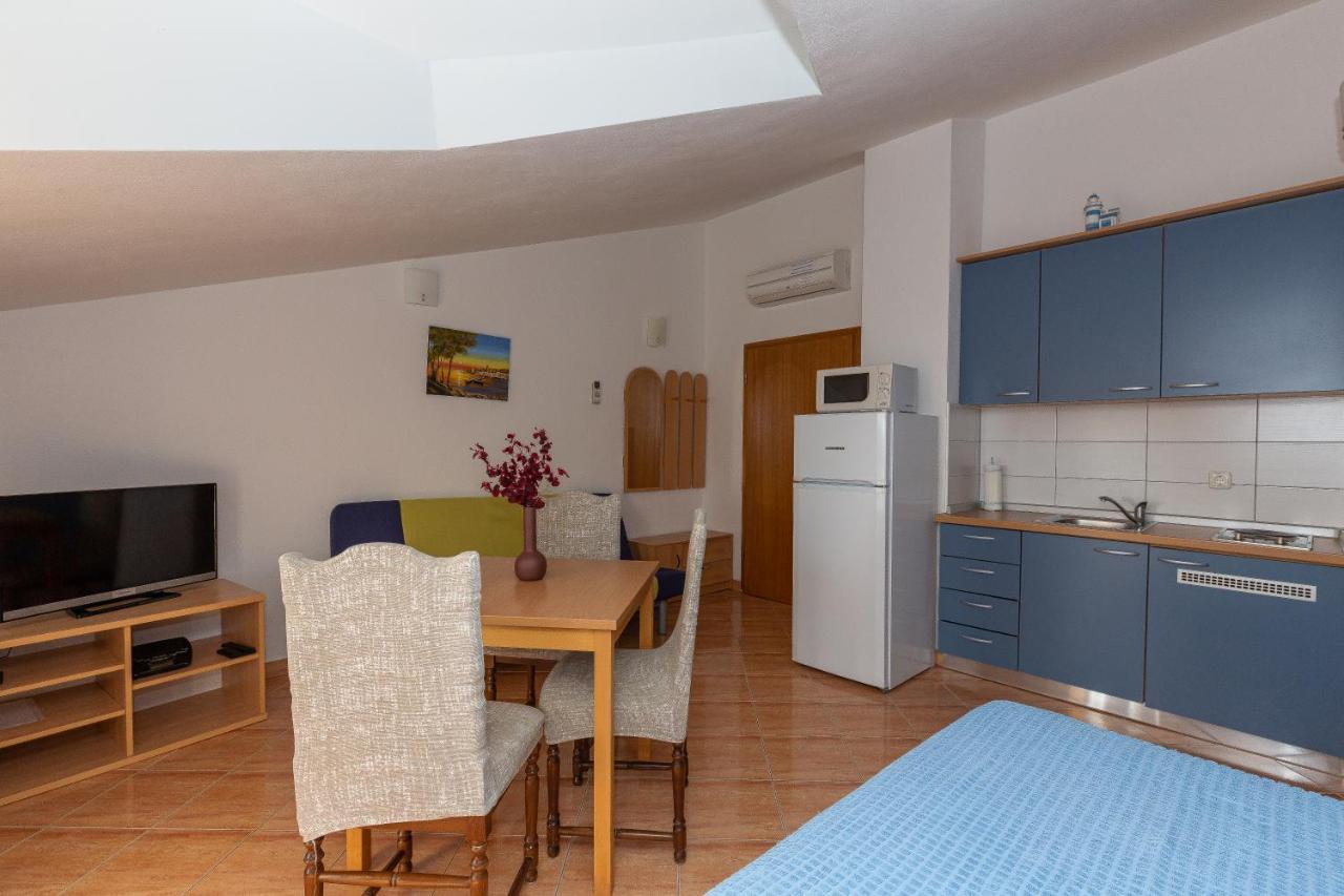 Apartments Dalmata 比奥格勒·纳·莫鲁 外观 照片