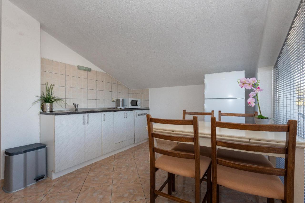 Apartments Dalmata 比奥格勒·纳·莫鲁 外观 照片