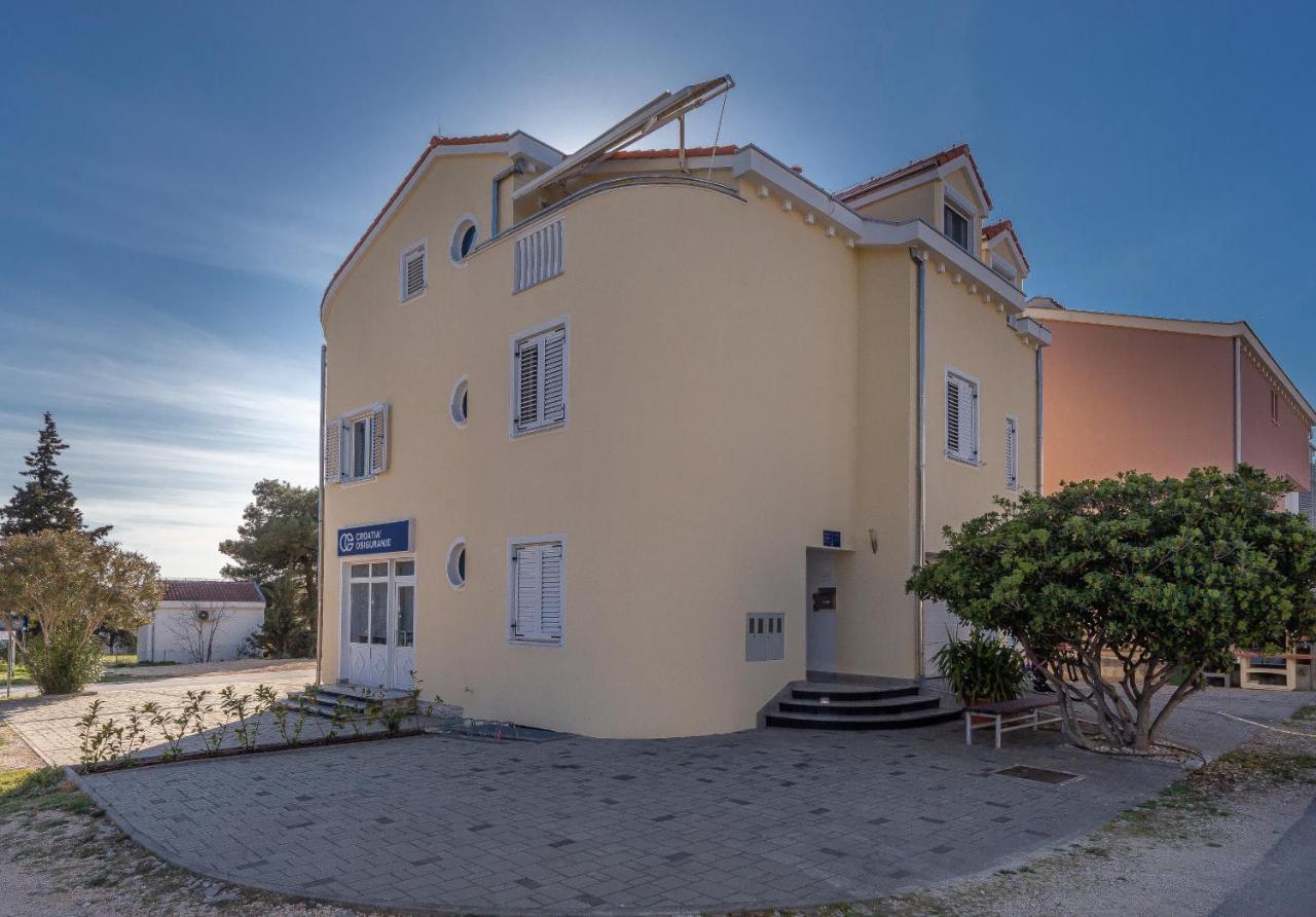 Apartments Dalmata 比奥格勒·纳·莫鲁 外观 照片