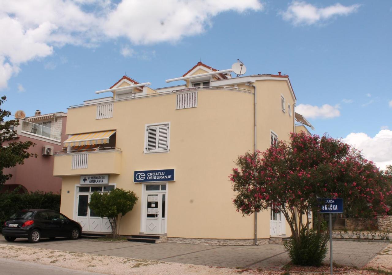Apartments Dalmata 比奥格勒·纳·莫鲁 外观 照片